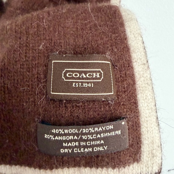Coach Oversize Logo Wool Cashmere Scarf - Picture 4 of 4